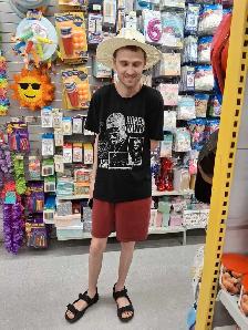 Support  worker ,part-time needed.