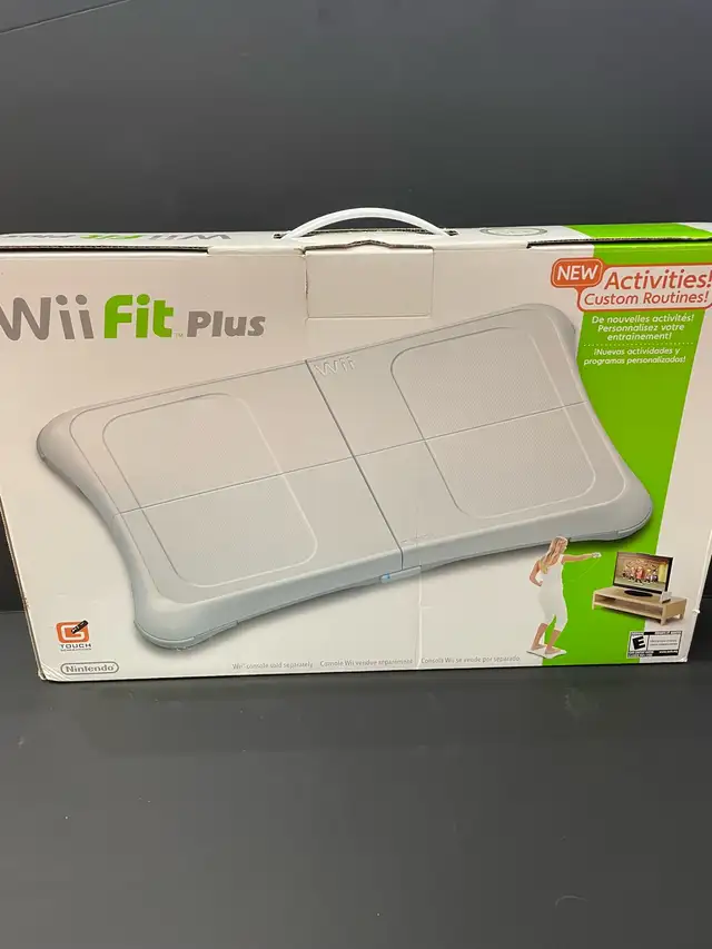 WII FIT PLUS BOARD IN BOX W/GAME - Photo 2