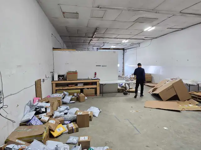 Levesque street commercial warehouse - Photo 7