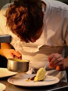 Indian restaurant LOOKING For A JOB (not hiring)