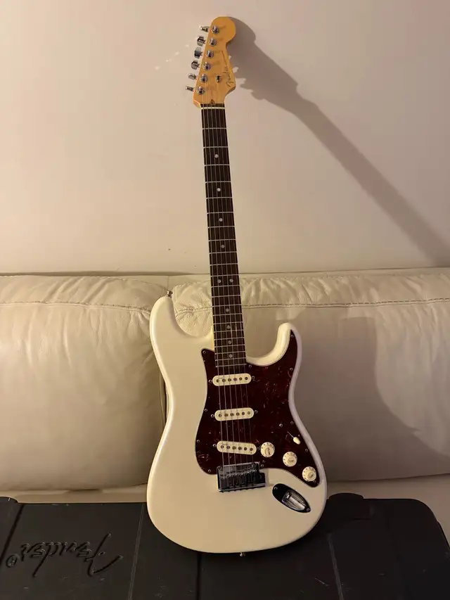 Guitare Stratocaster American Professional - Photo 3