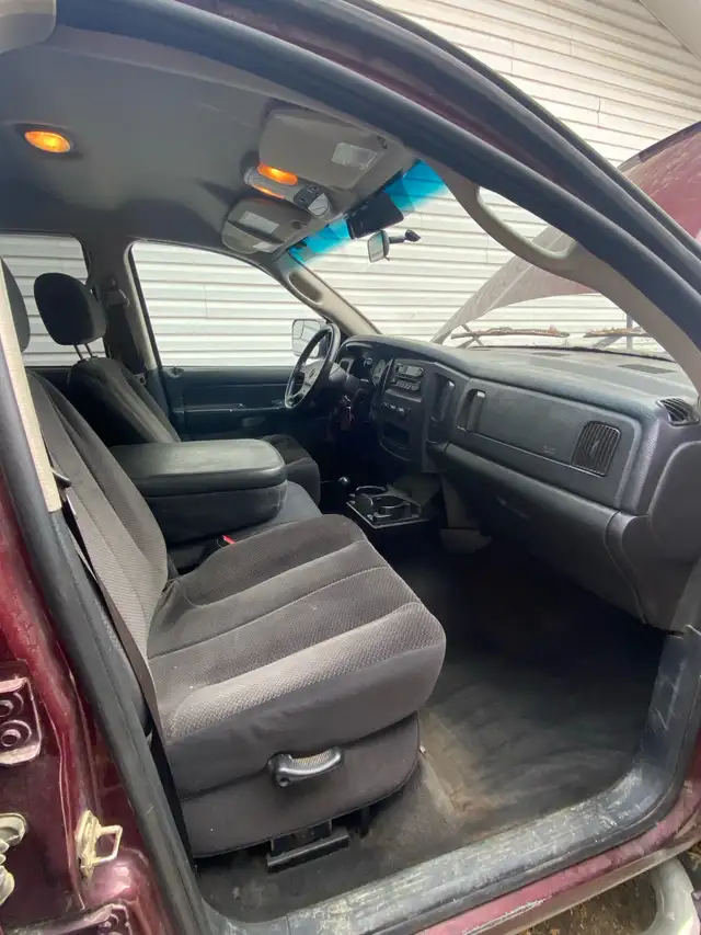 2003 Dodge Ram 2500 Diesel 4x4 - Photo 7