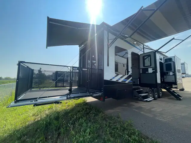 2022 Fuzion 429 - Photo 21