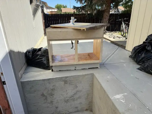 cheapest and fastet Junk removal service in Calgary - Photo 4