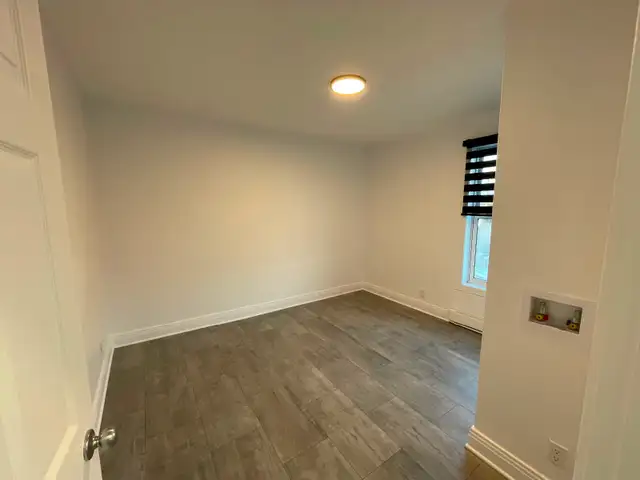 Loyer logement 3 1/2 Non fumeur rue Bruno Drummondville - Photo 2