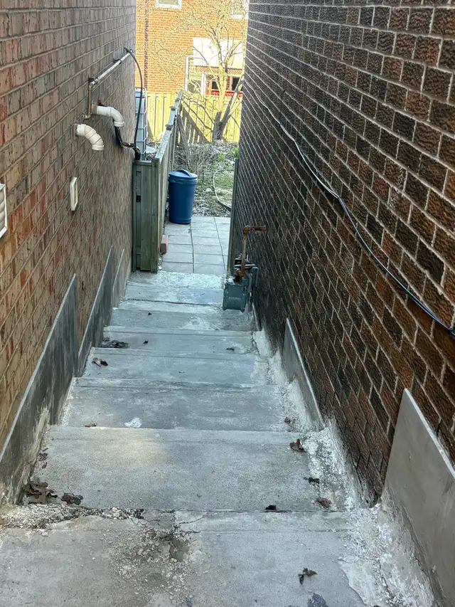 2 Beds 1 Bath - Basement Apartment - Photo 2