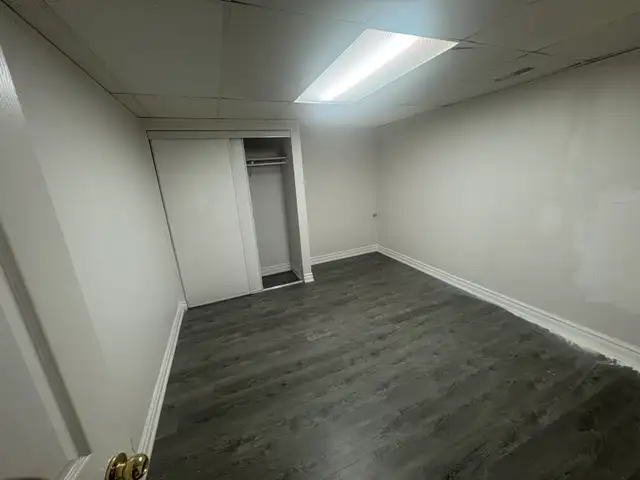 2 Beds 1 Bath - Basement Apartment - Photo 8