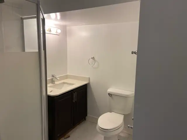 2 Beds 1 Bath - Basement Apartment - Photo 9