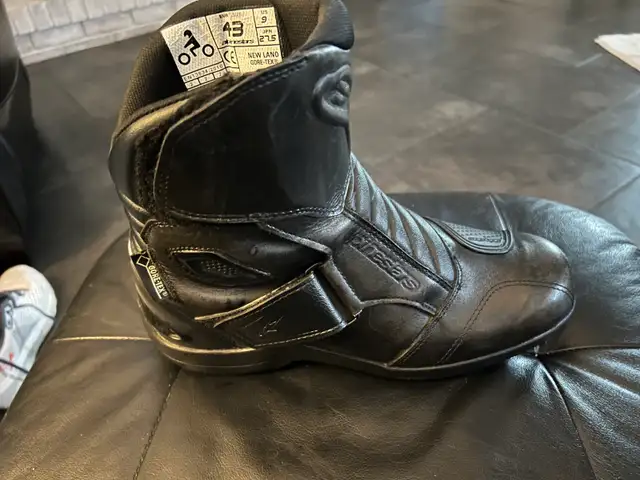 motorcycle boots