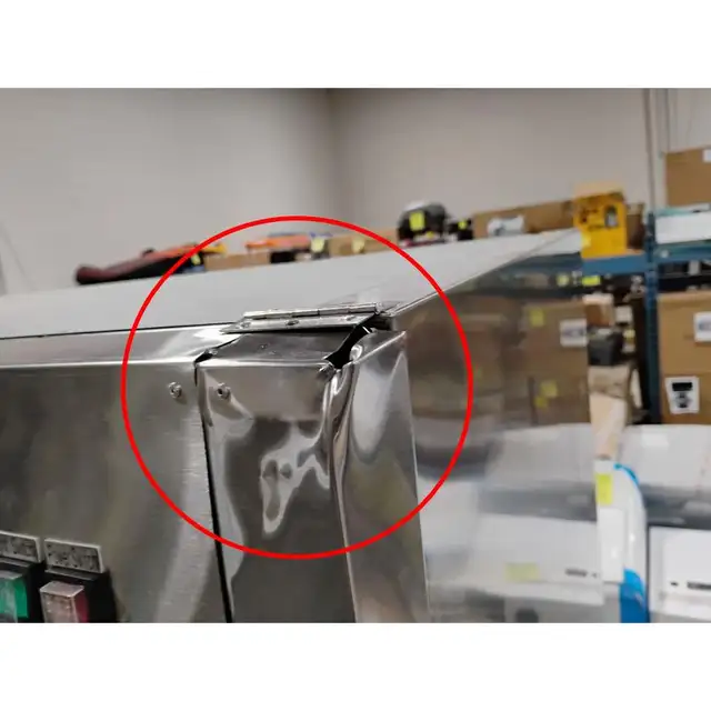 Zanduco 3 Door Commercial Fridge 17000-445 72 dents - Photo 3