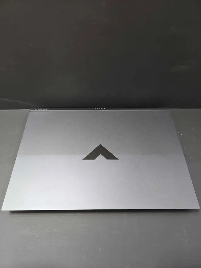 HP Victus Gaming Laptop With Charger - Photo 3