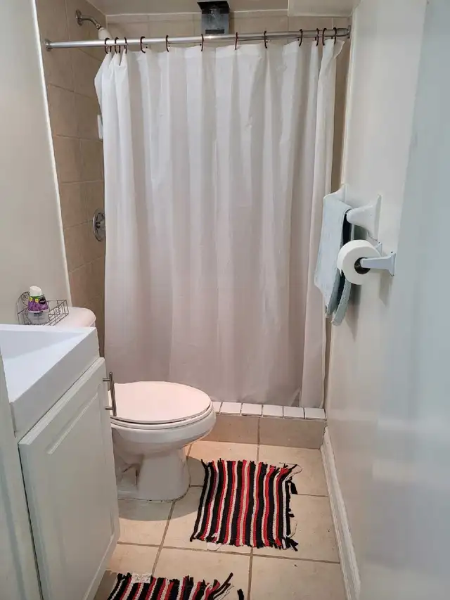 Brand new fully furnished basement for rent Student/Working girl - Photo 5