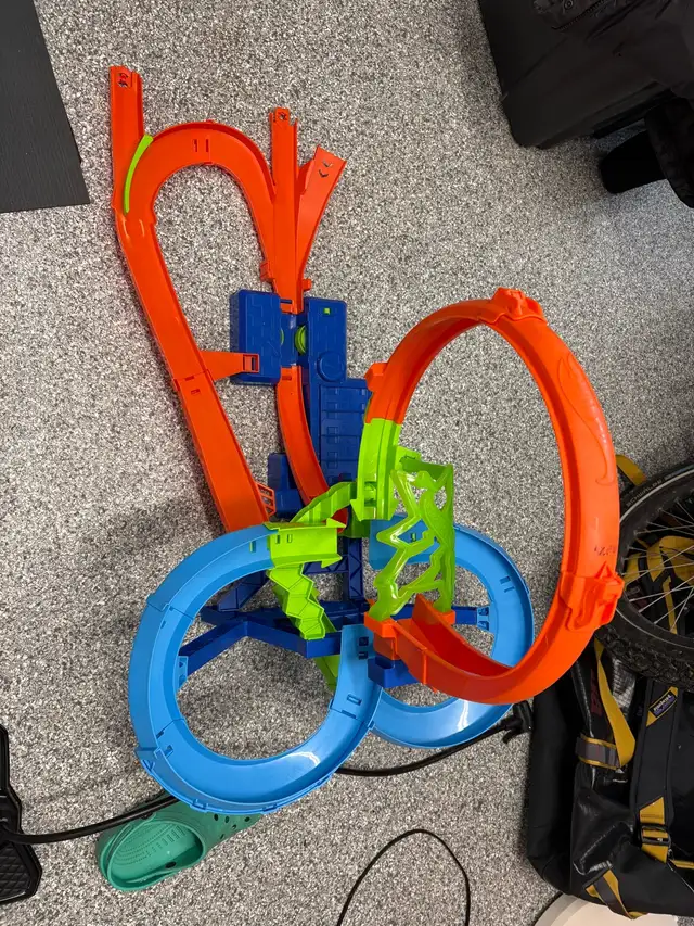 Hot Wheels Track - FREE