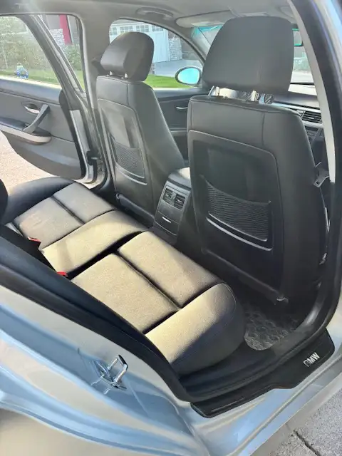 2006 BMW 325XI - Photo 6