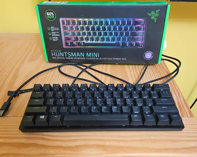 Razer Huntsman Mini 60% Clicky Optical Gaming Keyboard