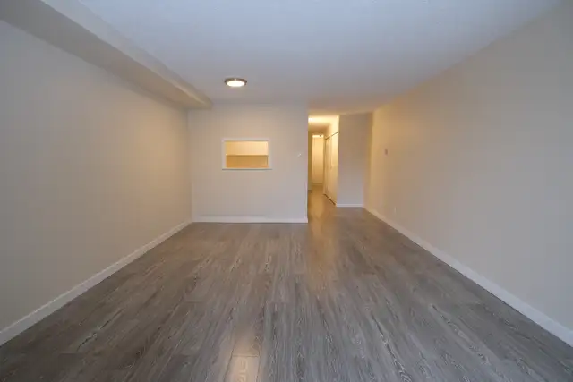 One Bedroom Apartment Next to Seawall - Photo 4