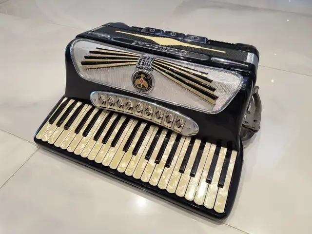 Accordion Musical Instrument – Brand National - Photo 2
