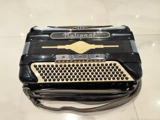 Accordion Musical Instrument – Brand National - Photo 4