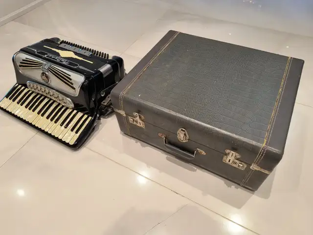 Accordion Musical Instrument – Brand National - Photo 6