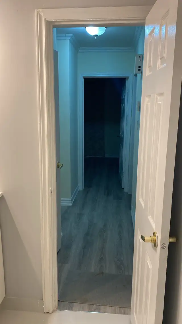 $2450 Brampton house for sale - Photo 6