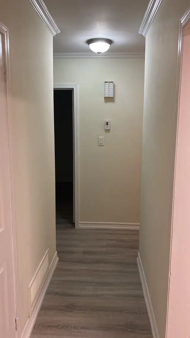 $2450 Brampton house for sale - Photo 10