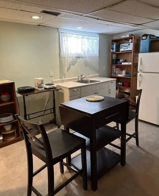 furnished 1 bedroom - Photo 2