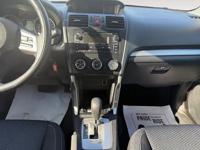 2015 Subaru Forester Backup camera AWD Heated seats - Photo 10