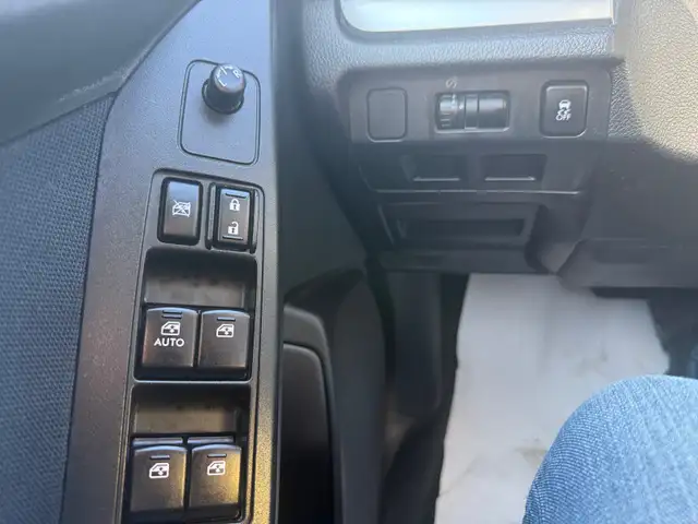 2015 Subaru Forester Backup camera AWD Heated seats - Photo 21