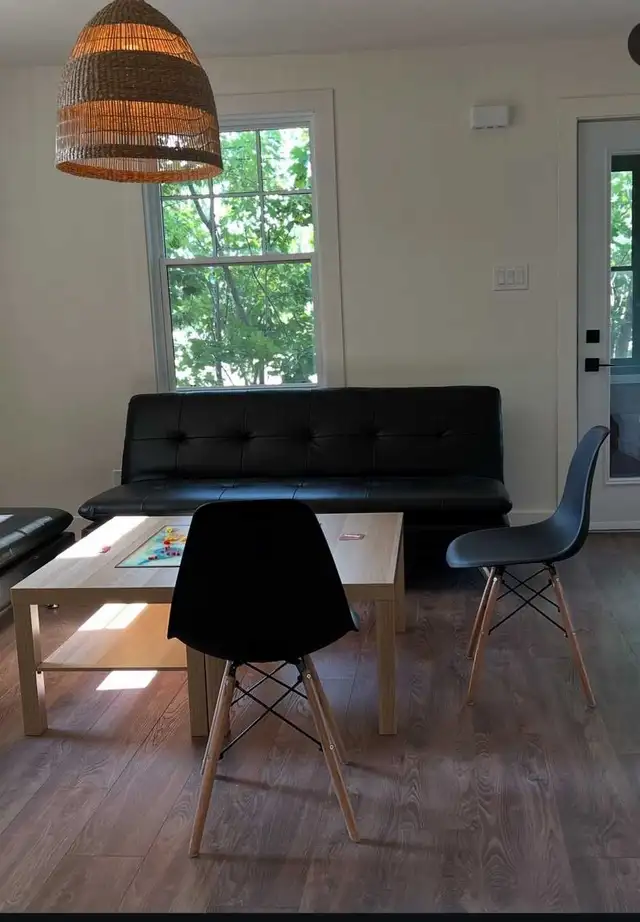 student Housing Available - Photo 4