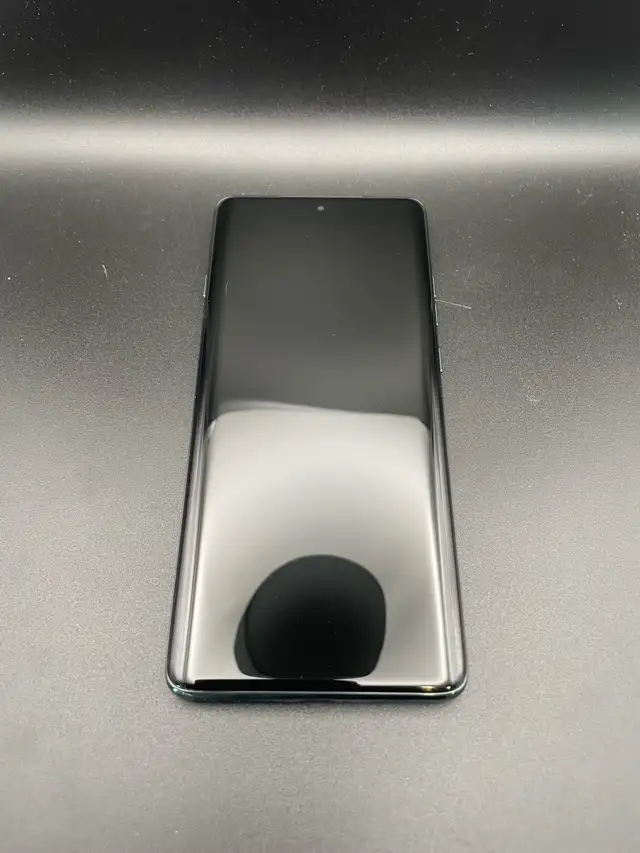 2025 MOTOROLA EDGE 256GB W/BOX