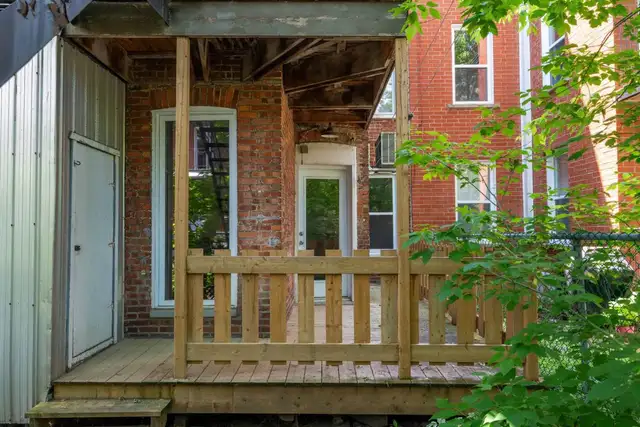 Charmant condo, 2 chambres fermées, rdc avec terrasse privée - Photo 9