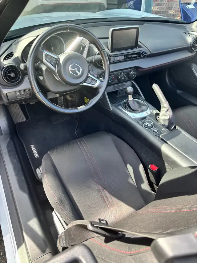 2016 Mazda MX-5 GS Convertible - Photo 8