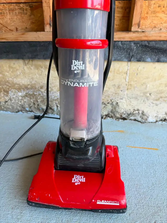 Used Corded Vaccum Cleaner for Sale - Photo 2