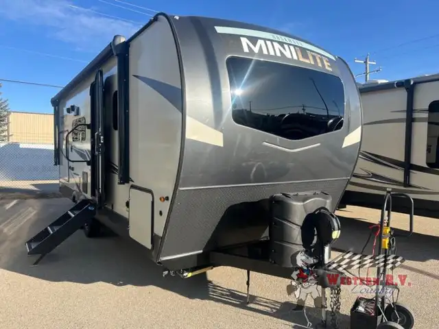 2022 Forest River RV Rockwood Mini Lite 2513S - Photo 3