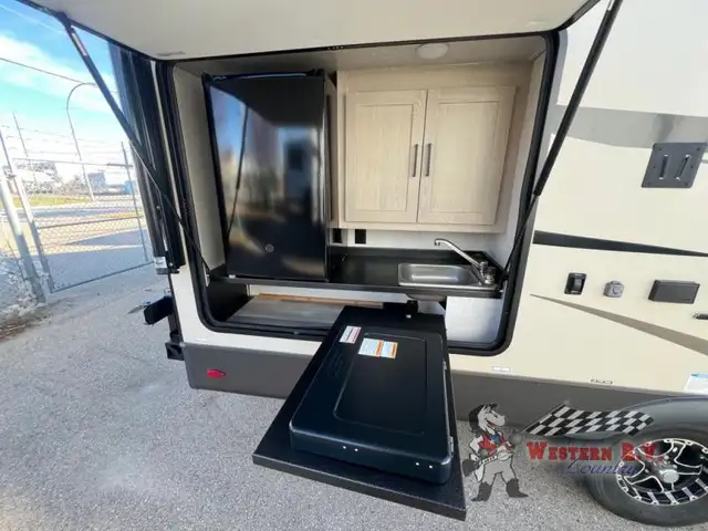 2022 Forest River RV Rockwood Mini Lite 2513S - Photo 5