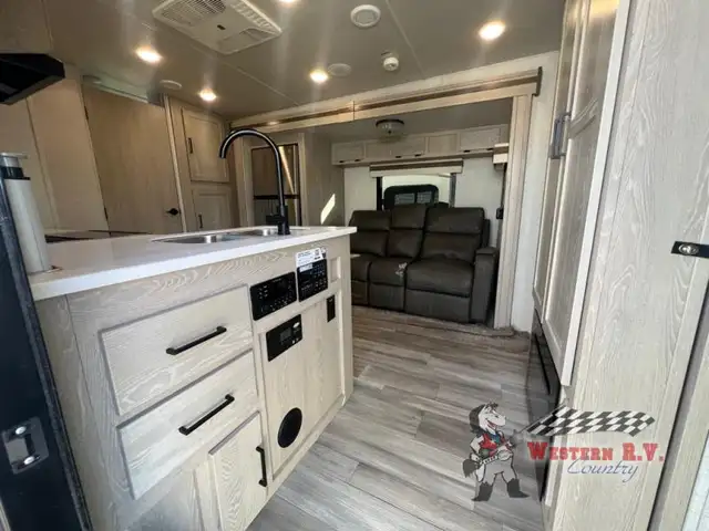 2022 Forest River RV Rockwood Mini Lite 2513S - Photo 7