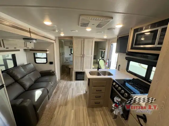 2022 Forest River RV Rockwood Mini Lite 2513S - Photo 13