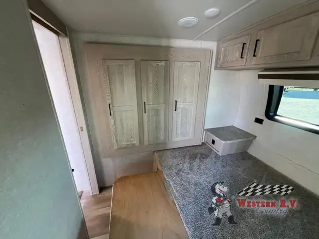 2022 Forest River RV Rockwood Mini Lite 2513S - Photo 16