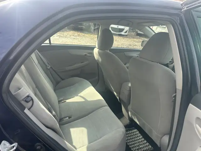2011 TOYOTA COROLLA - Photo 4