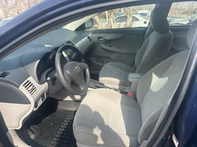2011 TOYOTA COROLLA - Photo 9