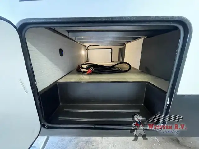 2021 Forest River RV Vengeance Rogue Armored VGF351G2 - Photo 5