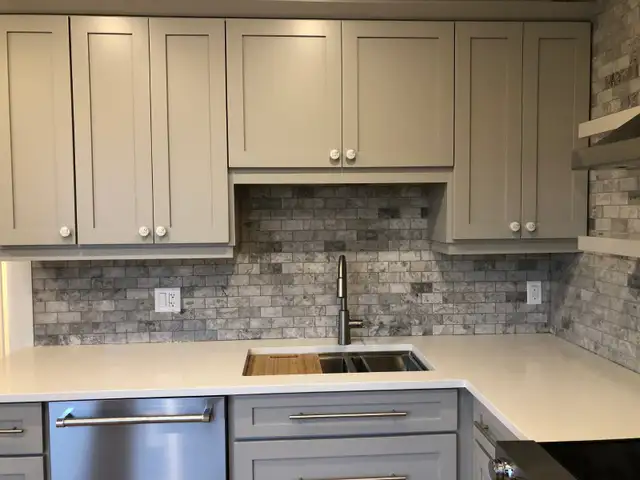 2 bedroom One block from Victoria Park - Photo 5