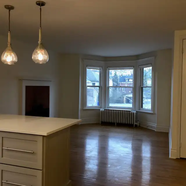 2 bedroom One block from Victoria Park - Photo 8