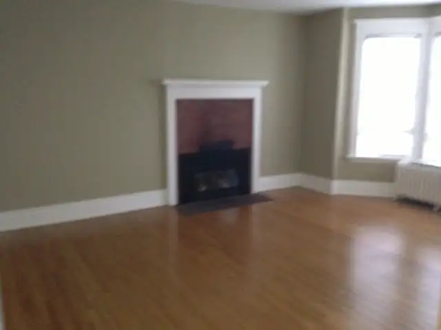 2 bedroom One block from Victoria Park - Photo 9