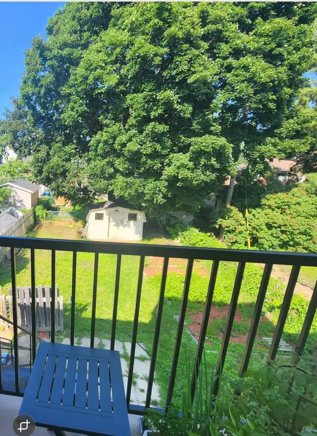 4 1/2 Parking  Hydro