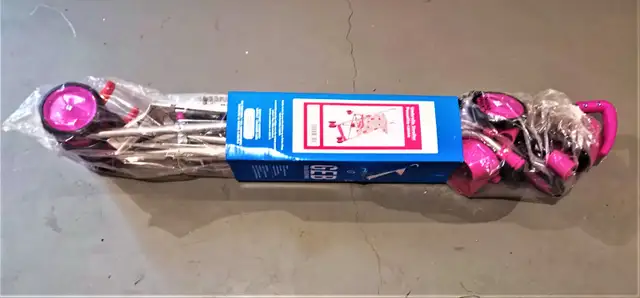 Brand New Lightweight Easy-Fold Umbrella Stroller - Photo 2