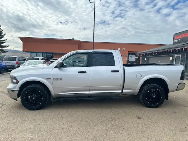 2016 RAM 1500 OUTDOORSMAN – 5.7L HEMI V8 – 4X4- ACCIDENT FREE - Photo 3