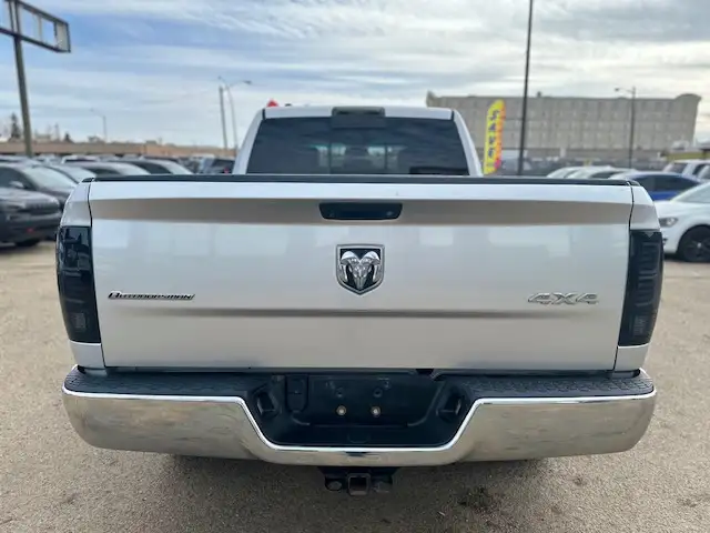 2016 RAM 1500 OUTDOORSMAN – 5.7L HEMI V8 – 4X4- ACCIDENT FREE - Photo 5