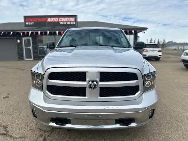 2016 RAM 1500 OUTDOORSMAN – 5.7L HEMI V8 – 4X4- ACCIDENT FREE - Photo 9