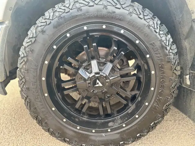 2016 RAM 1500 OUTDOORSMAN – 5.7L HEMI V8 – 4X4- ACCIDENT FREE - Photo 10